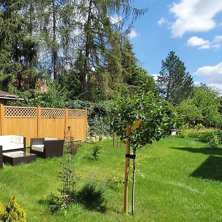 Pineapple Apartments Dresdner Heide Mit Garten Dresde Exterior foto